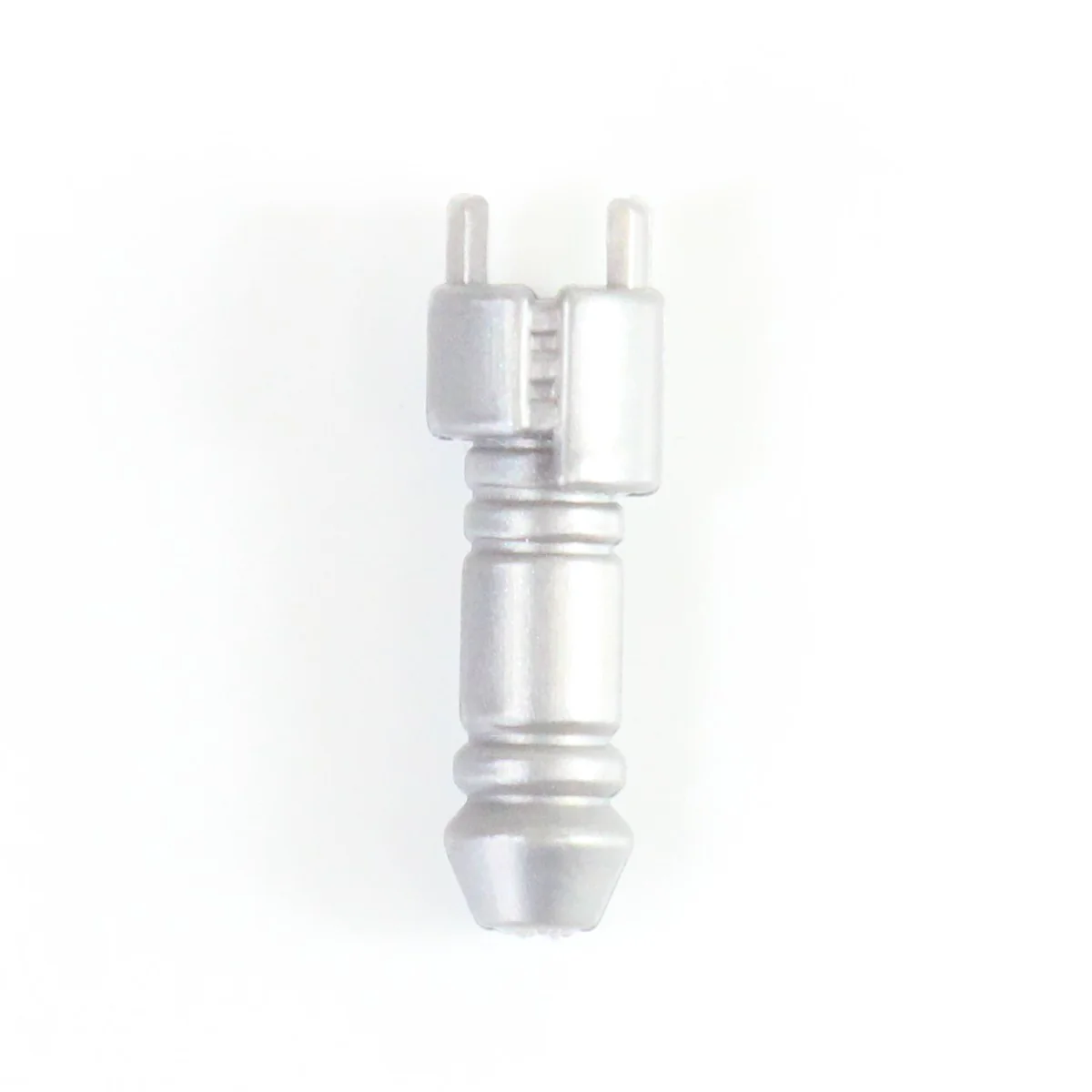 Adjundi Hilt