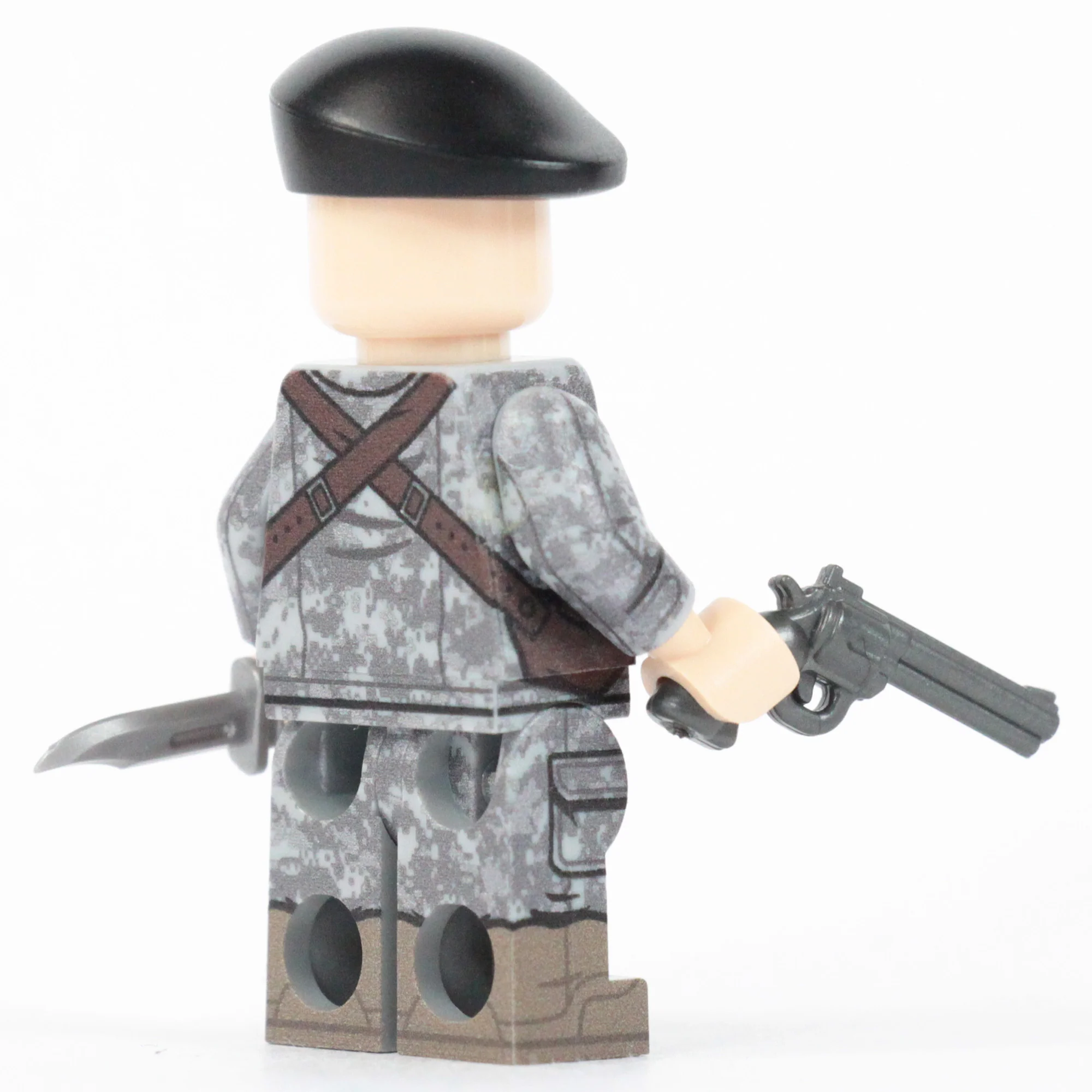 Backstabbing General - LIMITED EDITION 1/72 - Image 3