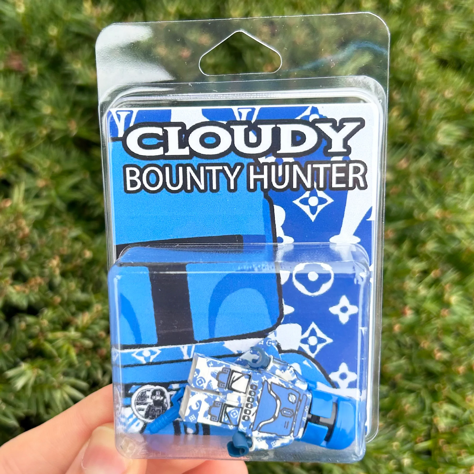 Cloudy Bounty Hunter - LIMITED EDITION 1/36 - Image 2