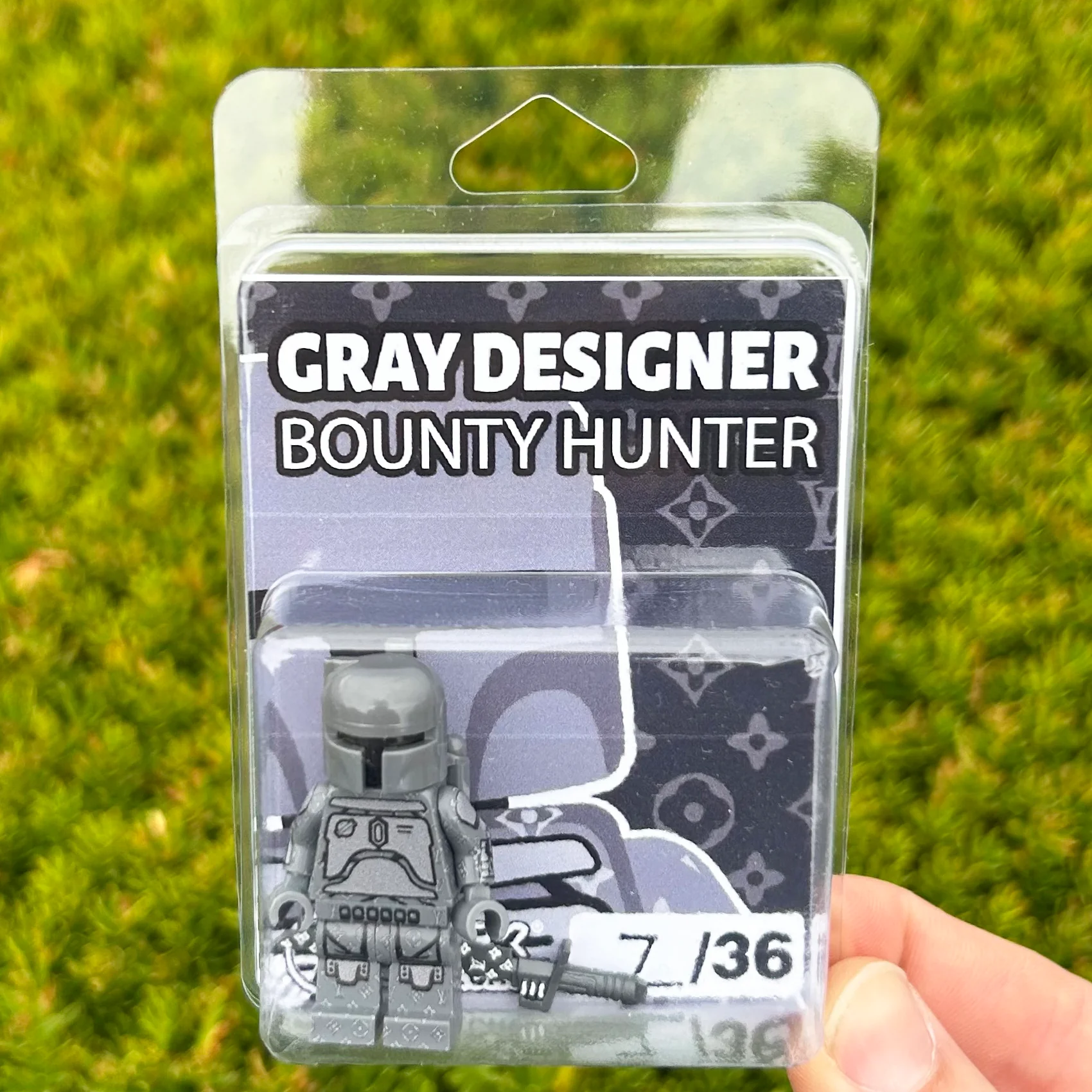 Gray Designer Bounty Hunter - LIMITED EDITION 1/36 - Image 2