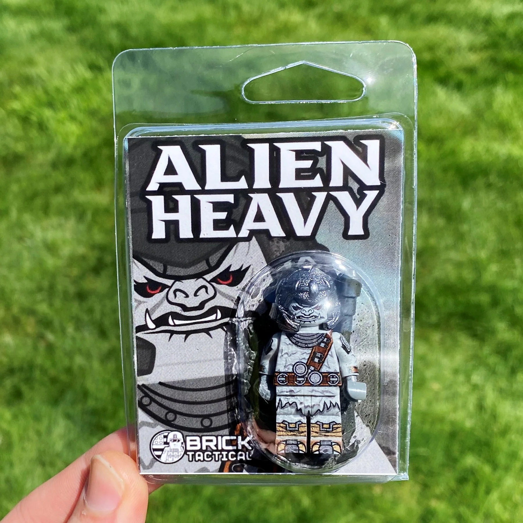 Heavy Alien - Image 3