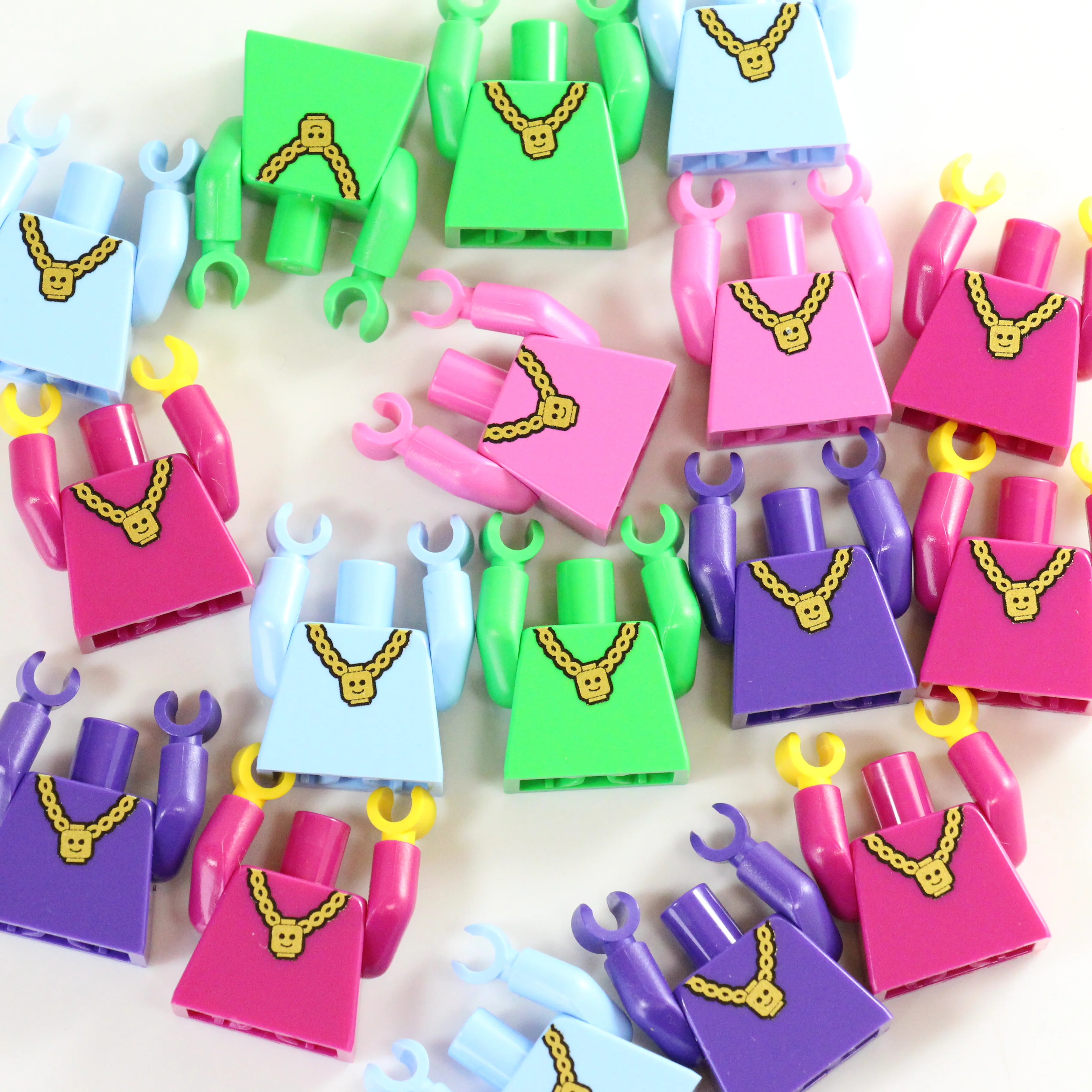 Minifig Head Chain Torso - Image 9